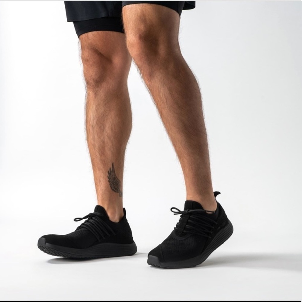 Lane-Eight Men's Trainer AD 1
Carbon Black Size 9.5